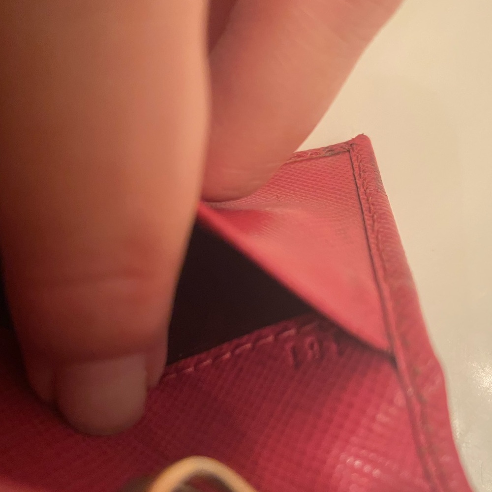 ✨Prada pink key holder ✨ - Picture 11 of 11